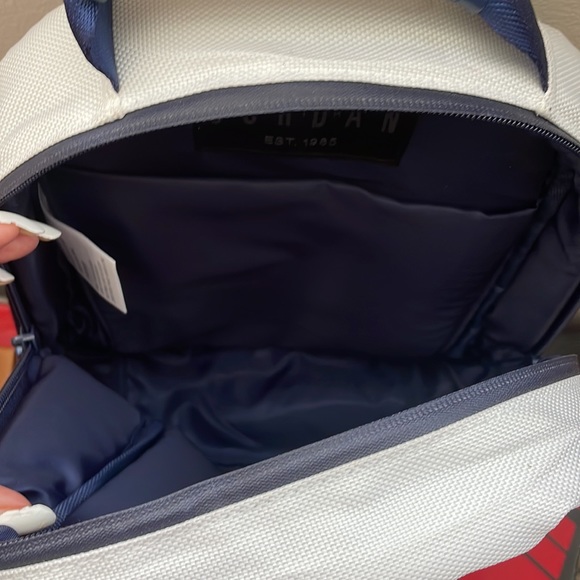 Nike Mini BackPack - Picture 2 of 2